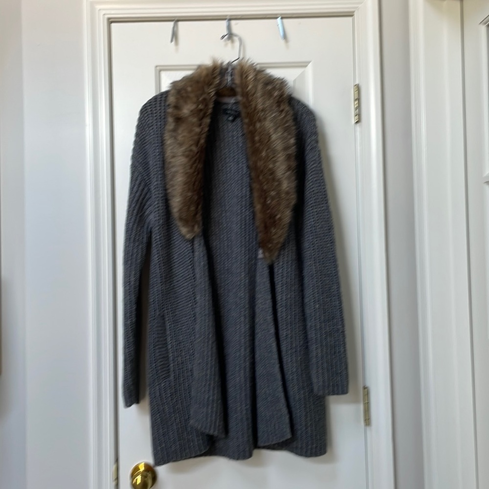 ANN TAYLOR Sweater